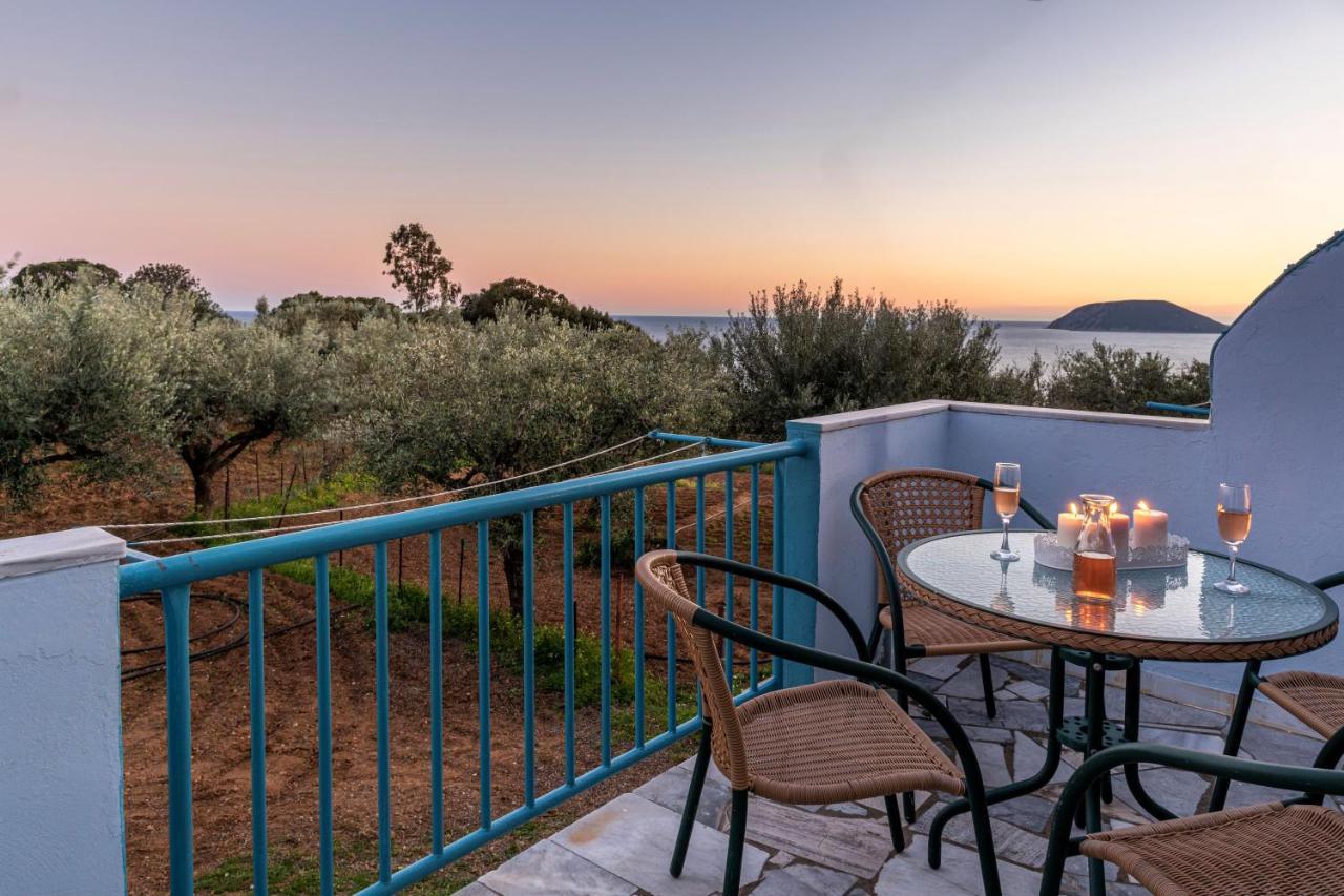 Secret Summer Havens - Perfectly Secluded Getaways Vasilitsion Экстерьер фото
