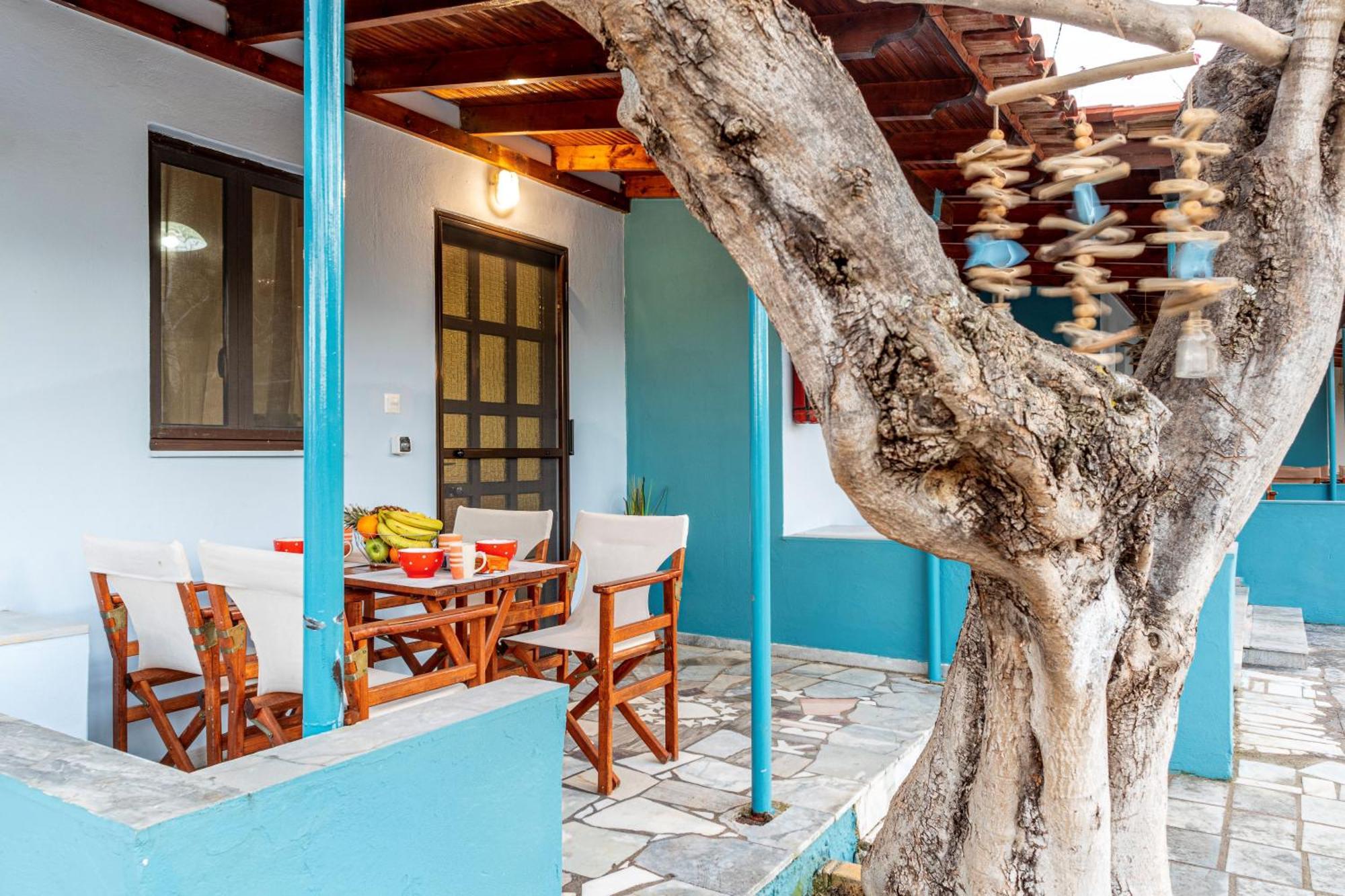 Secret Summer Havens - Perfectly Secluded Getaways Vasilitsion Экстерьер фото