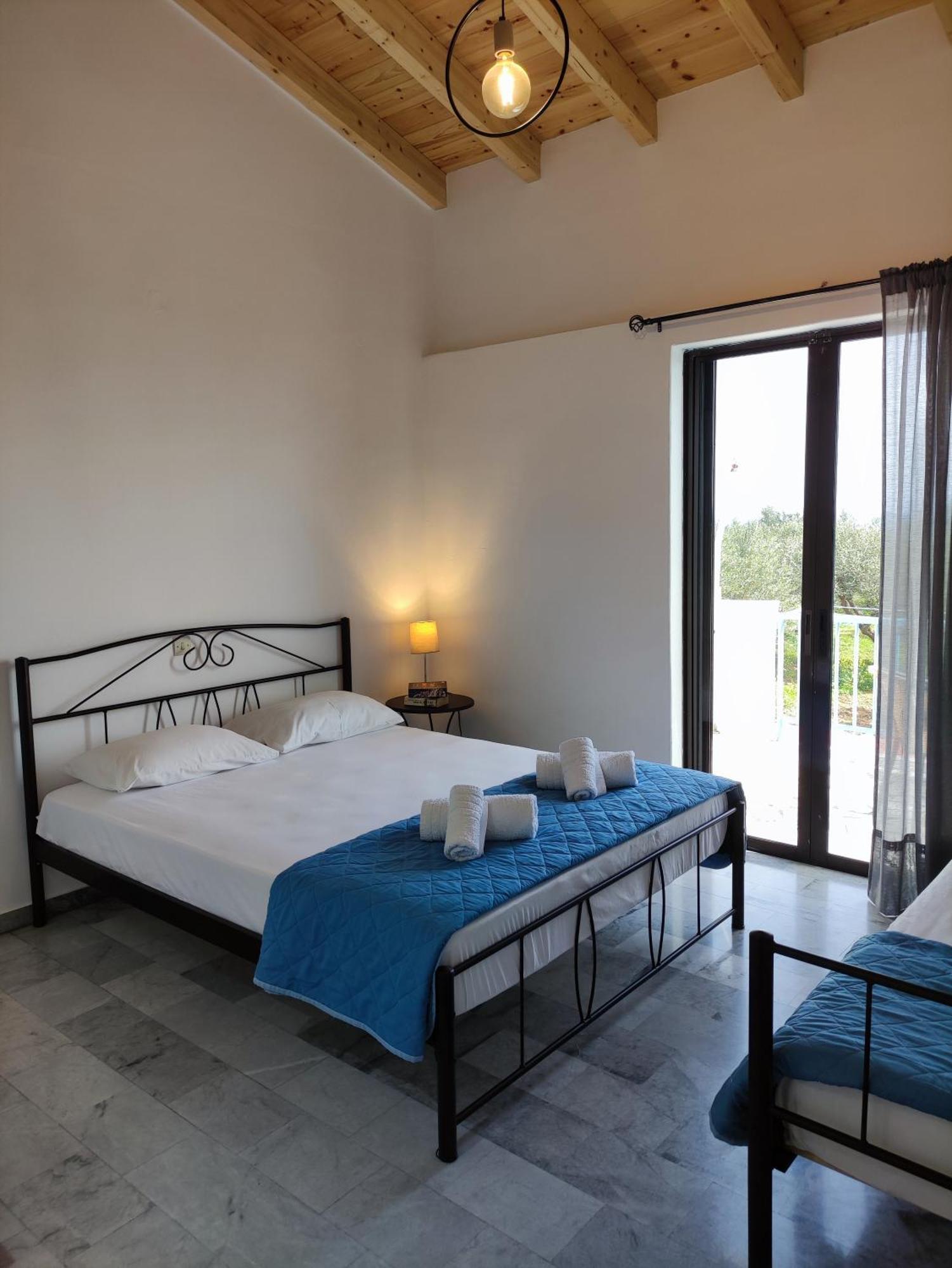 Secret Summer Havens - Perfectly Secluded Getaways Vasilitsion Экстерьер фото