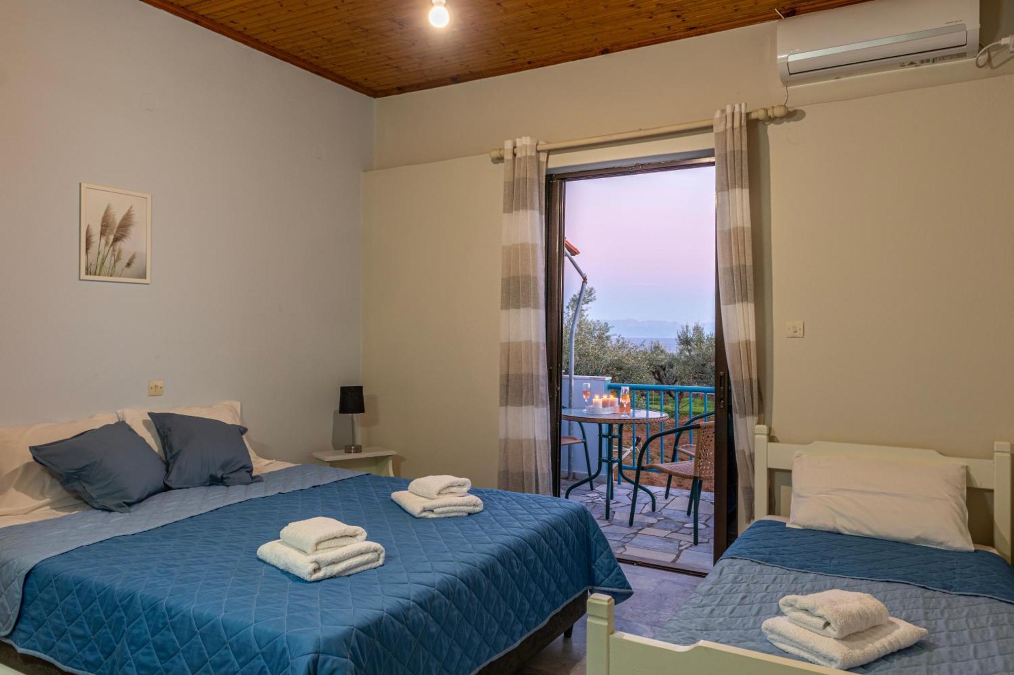 Secret Summer Havens - Perfectly Secluded Getaways Vasilitsion Экстерьер фото